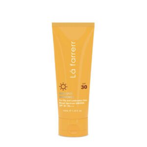 کرم ضد آفتاب و ضد لک لافارر مدل Oily and Acne-Prone SPF30 حجم 40 میلی لیتر