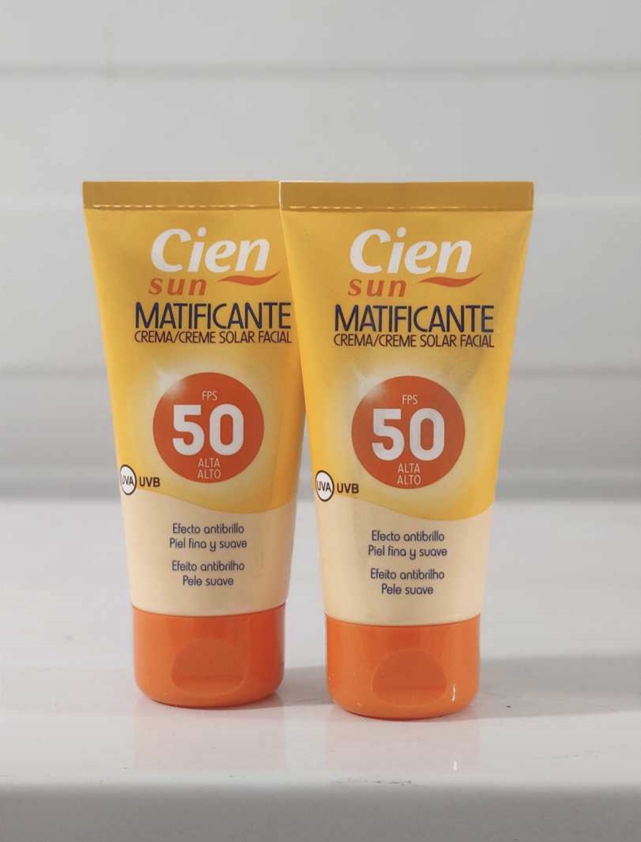 95CECEFC-57AD-442C-BA84-11F2BB42AB94 ضد آفتاب بی رنگ مات کننده cien سی ان (سین) spf50 - Image 1